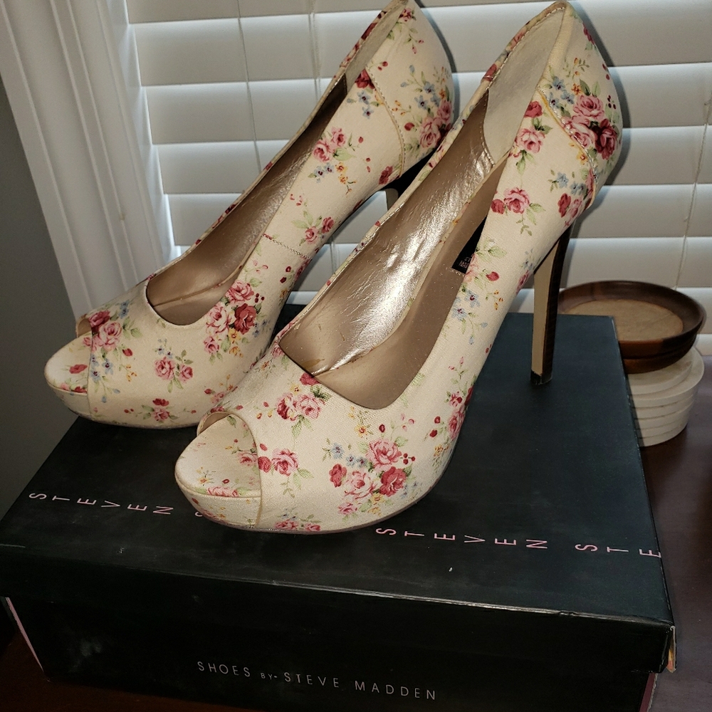 Steve Madden heels